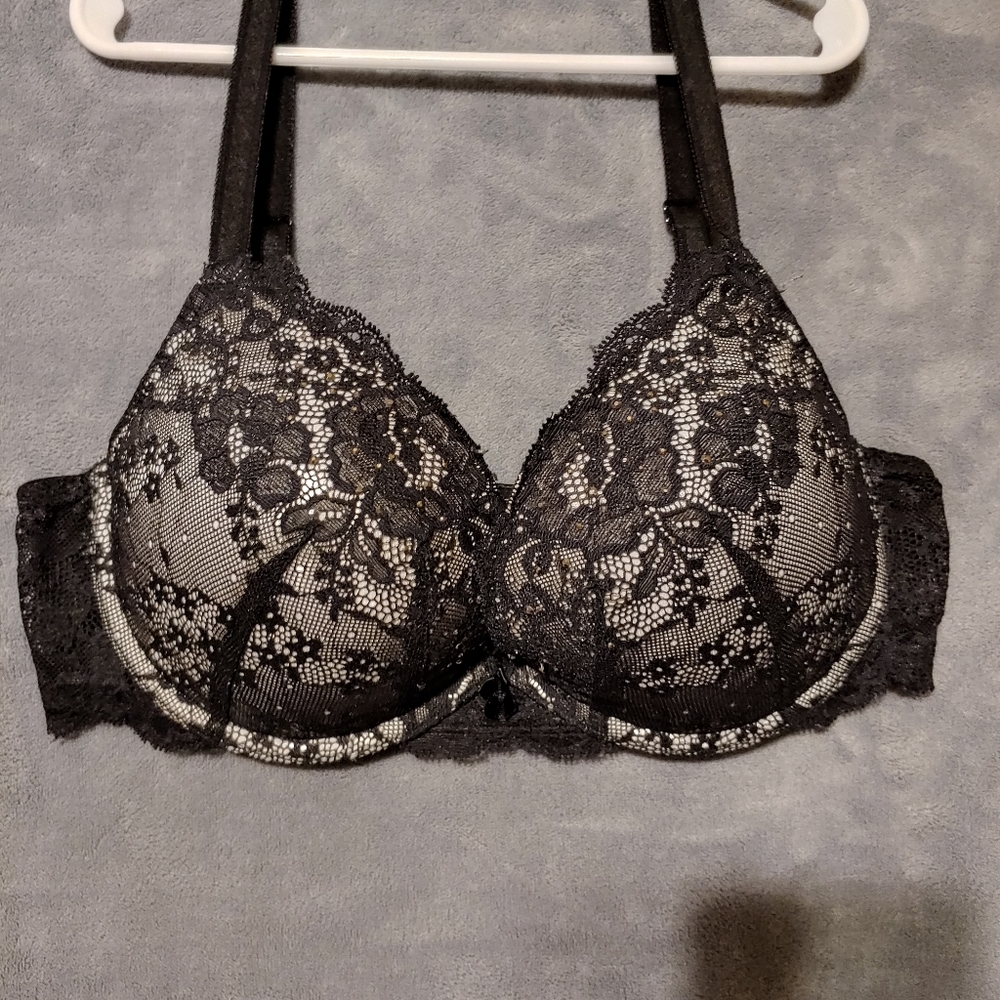 VS Black Lace push up bra